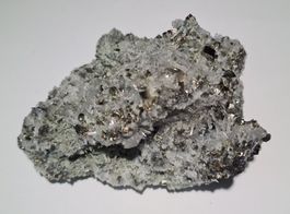 Glitzernde Pyrit-Stufe mit Nadelquarz (PN108)