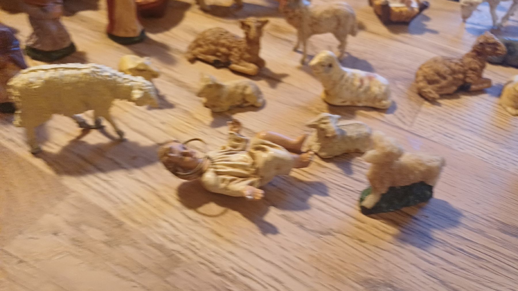 Statuette: 54 Antike Krippenfiguren – Usato da Flawil venduto da Pinkmalibu 3