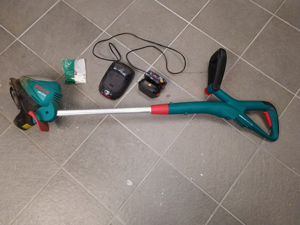 Bosch Akku Rasen Trimmer Art Li Kaufen Auf Ricardo