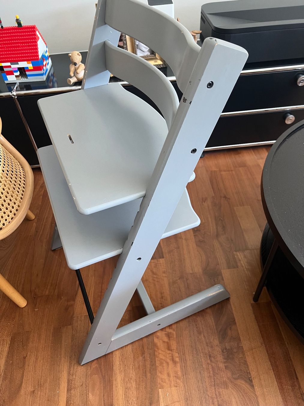 Stokke Seggioloni: Stokke Tripp Trapp Kinderstuhl Grau – Usato da Jona venduto da Sariksa 2