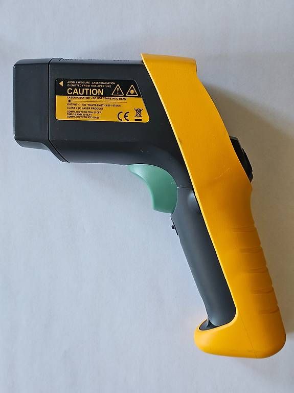 Altro per la casa: FLUKE 561 Infrared and Contact Thermometer – Usato da Lausanne venduto da ale_6c5g 1