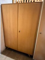 Kleiderschrank