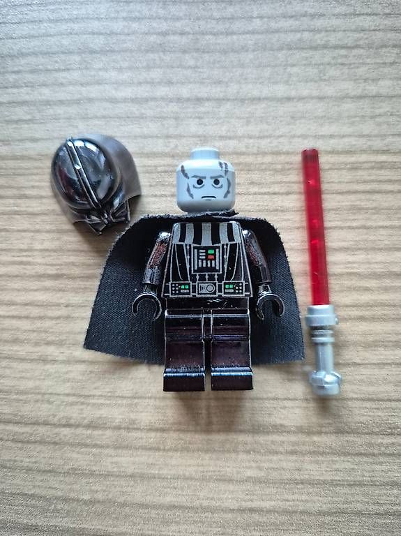 Lego Kit di costruzioni: Lego Star Wars Polybag Chrome Black Darth Vader SW0218 – Usato da Greifensee venduto da tbe_vt82 1