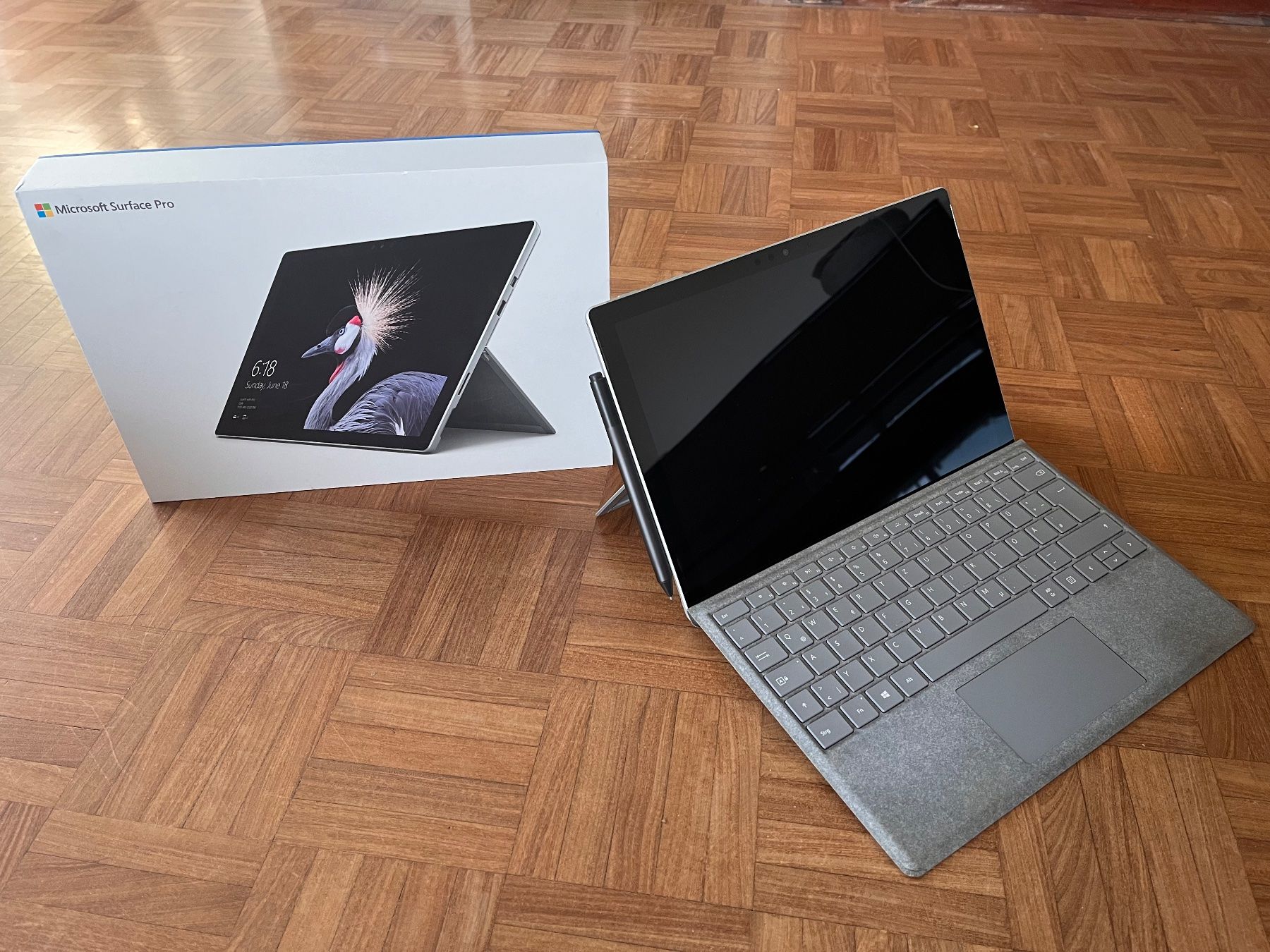 Microsoft Notebooks: Microsoft Surface pro 6 – Gebraucht aus Allschwil von