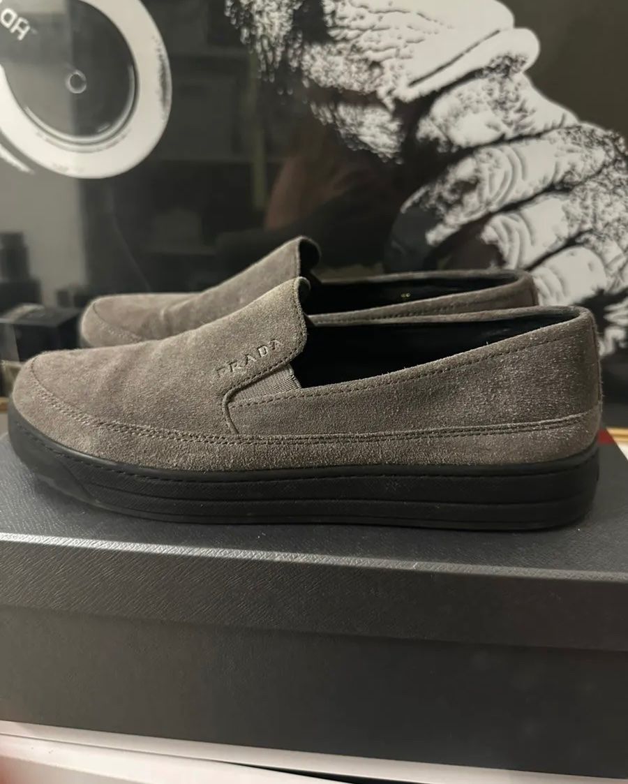 Prada Damenschuhe: Prada Loafer Gr. 39, grau – Neu (gemäss Beschreibung) aus Triesen von atos87