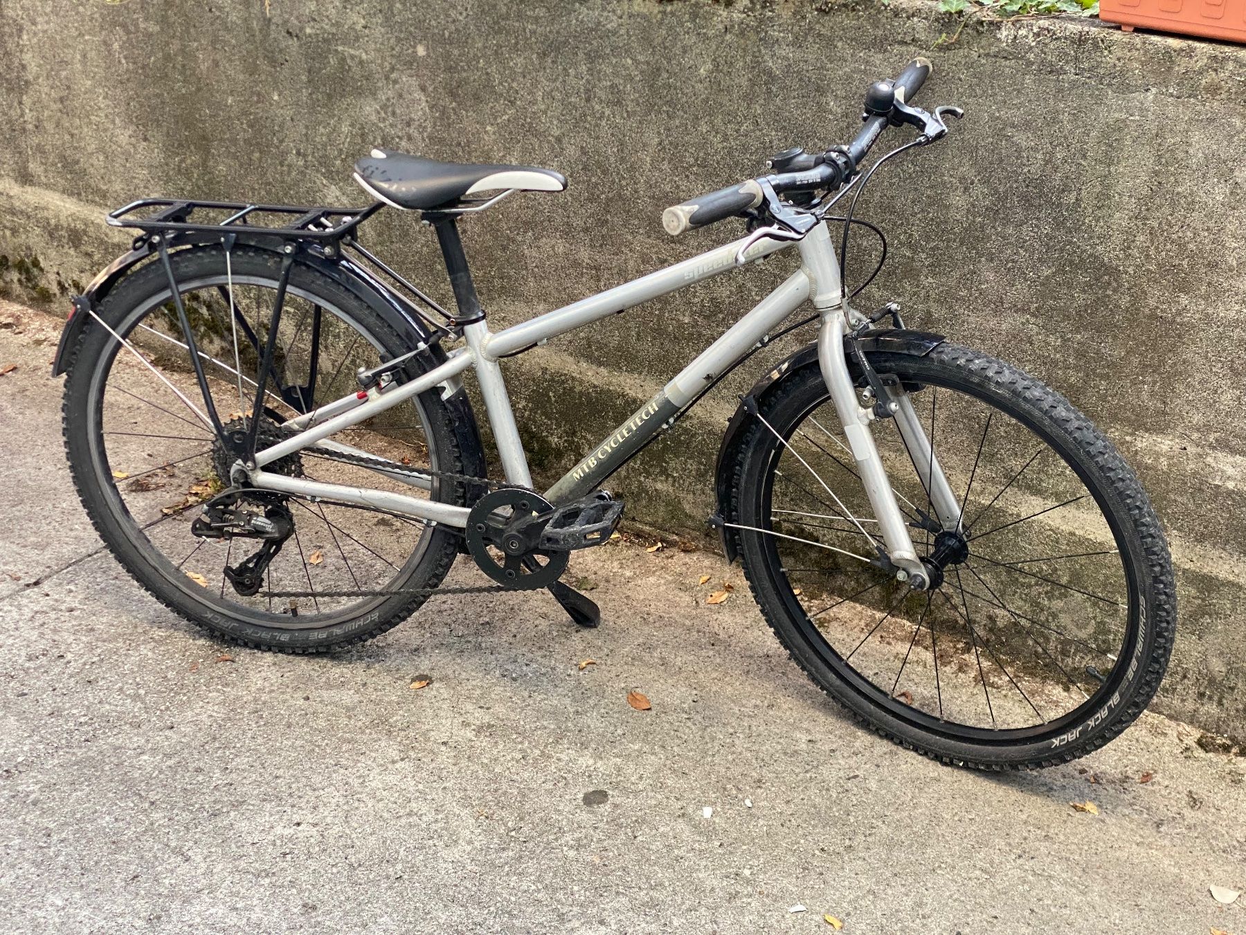 MTB Cycletech Biciclette: Kindervelo MTB Cycletech 24“ – Usato da zürich venduto da getridofthings