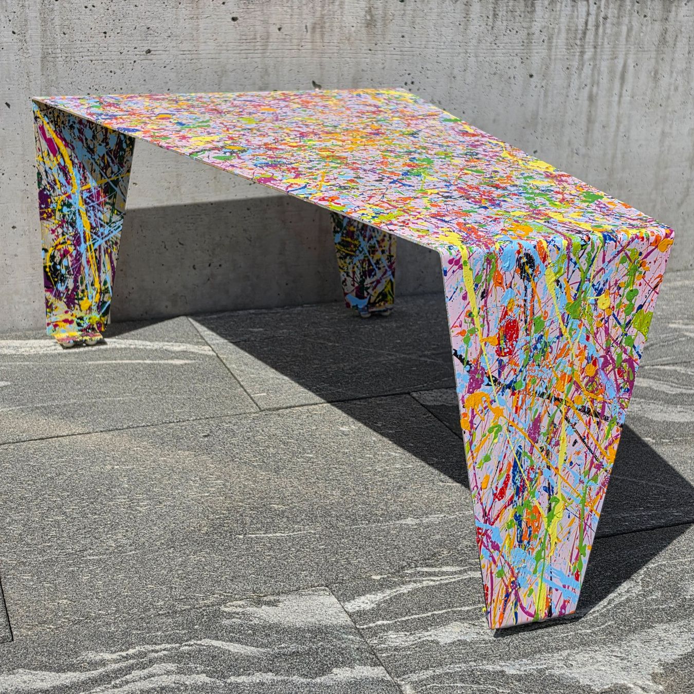 Tavoli: Art-Beistelltischchen in Trapezform – Nuovo e nell'imballaggio originale da Obergerlafingen venduto da dede-SO