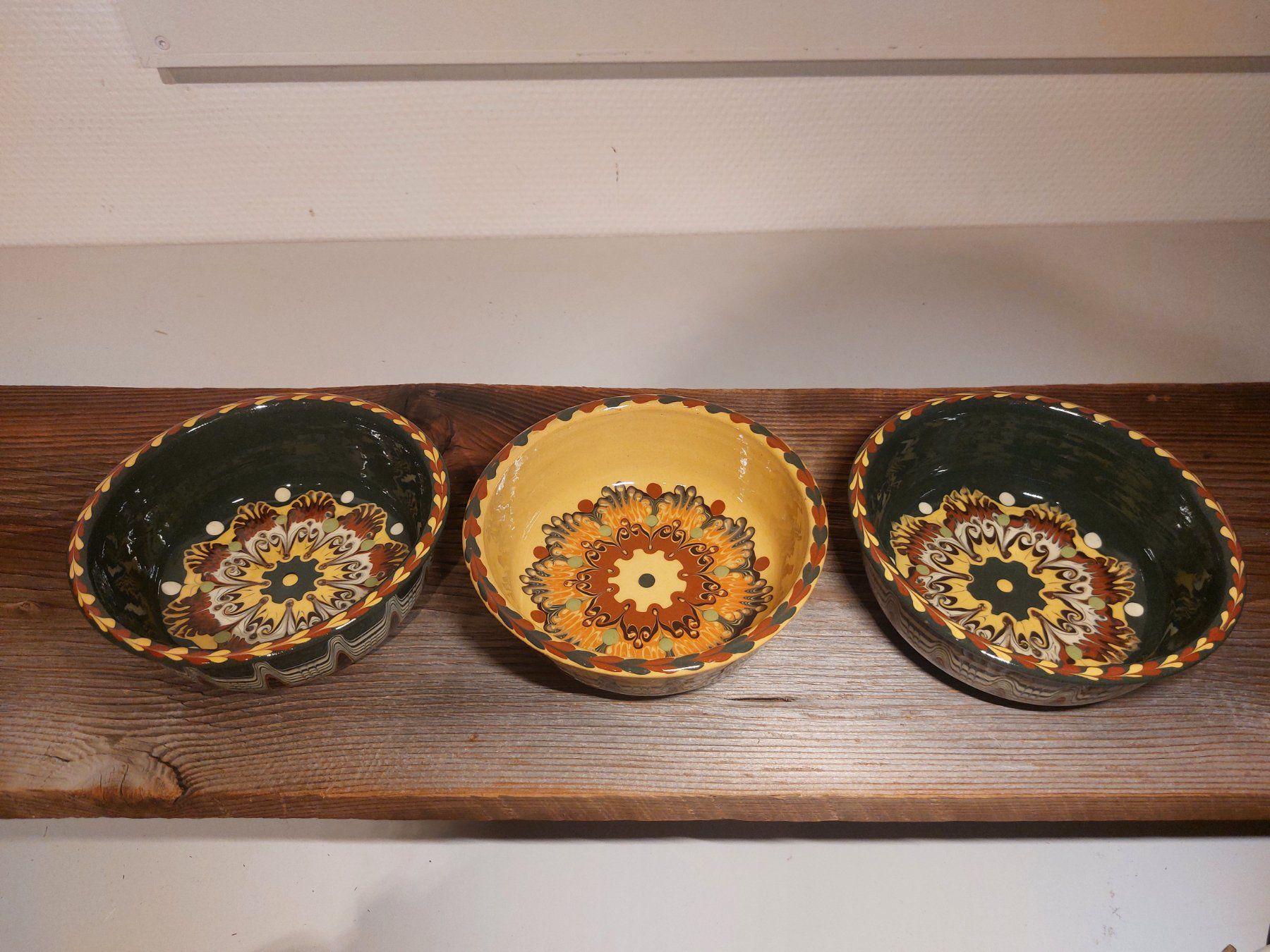 Geschirrsets: 3er Set Keramikschalen, handbemalt, – Gebraucht aus Heerbrugg von Sonytime 1