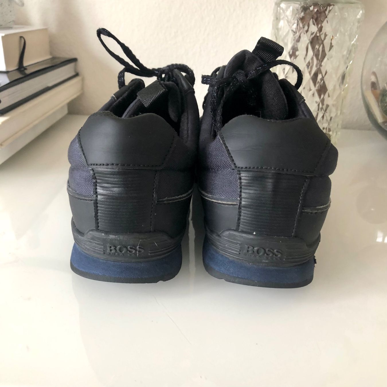 Hugo Boss Herrenschuhe: Hugo Boss Schuhe dunkelblau, Grösse 43 – Gebraucht aus Brienz BE von Kokolea84 2