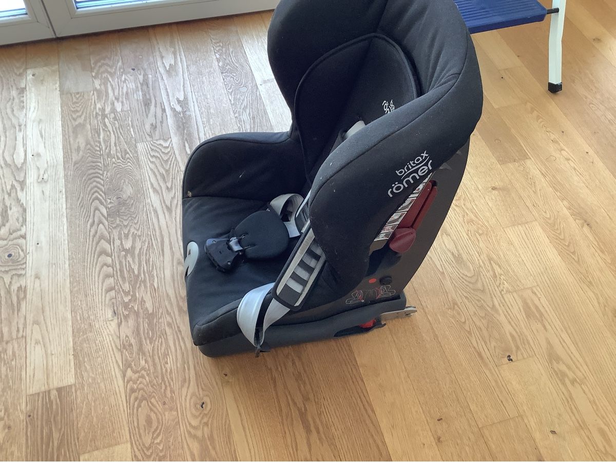 Britax Römer Seggiolini per auto: Kinderautositz Britax Römer – Nuovo (secondo la descrizione) da Busswil BE venduto da kun_ydq8 6