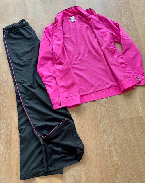 Adidas Completi & Tailleur: Adidas Damen-Traineranzug Gr. 34 – Usato da Iseltwald venduto da Tessin61 2