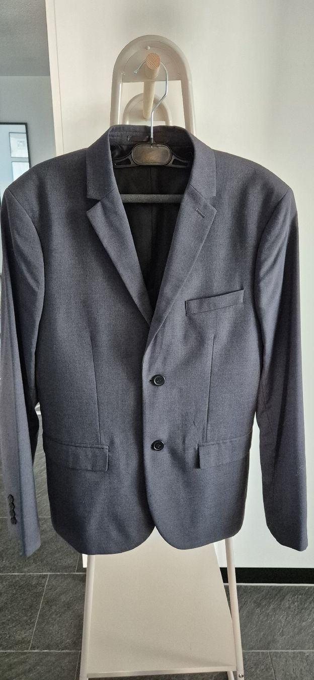 H&M Anzüge: Sakko H&M Grösse 48  – Neu (gemäss Beschreibung) aus Schwerzenbach von Jamacy