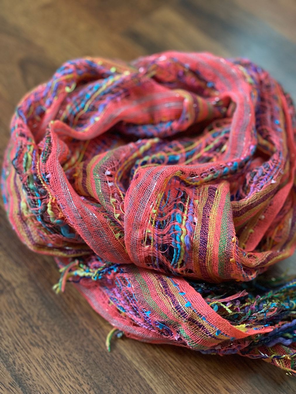 Foulard & Sciarpe: Fröhlich gestreifter Sommer-Schal mit Fransen – Usato da Stadel b. Niederglatt venduto da sandart