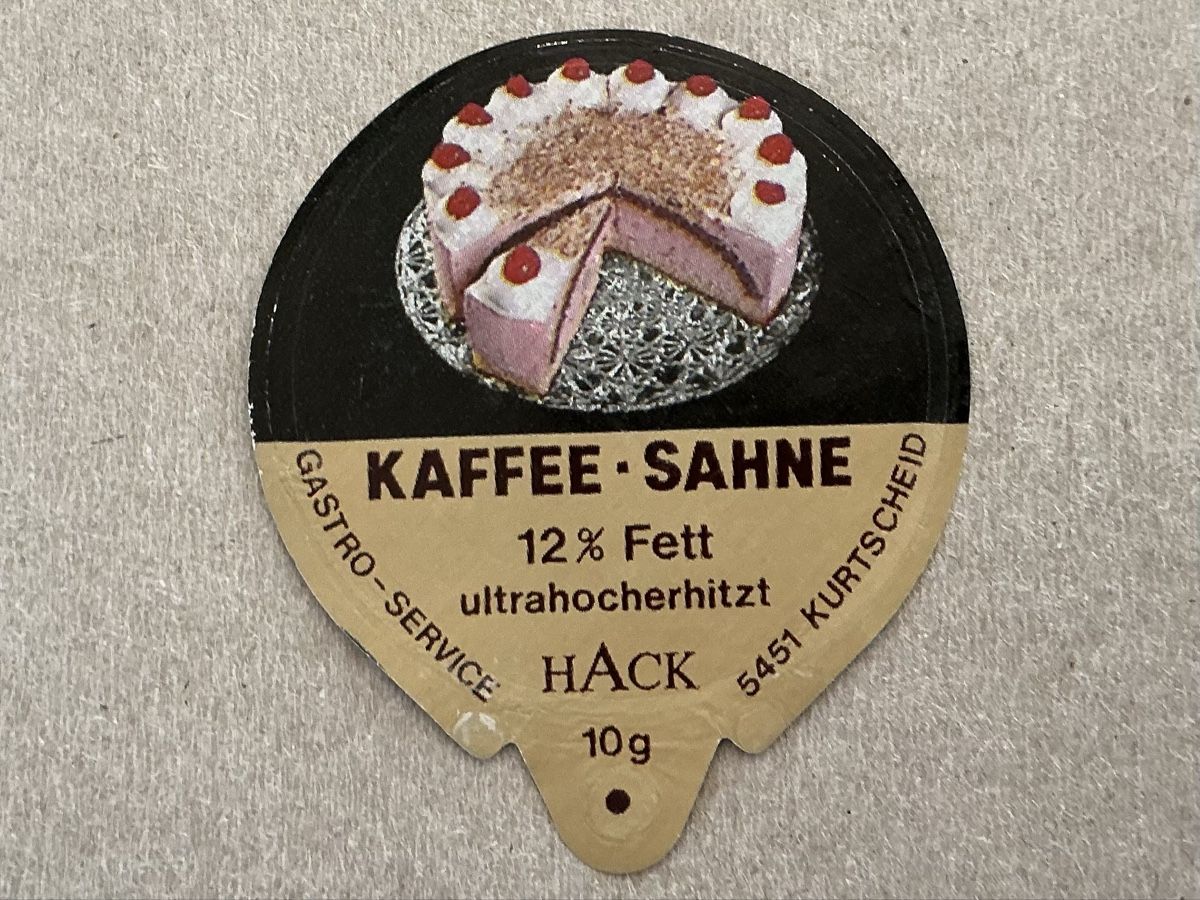 Kaffeerahmdeckel: D31 A - Torten – Gebraucht aus Allschwil von gewuerznelke