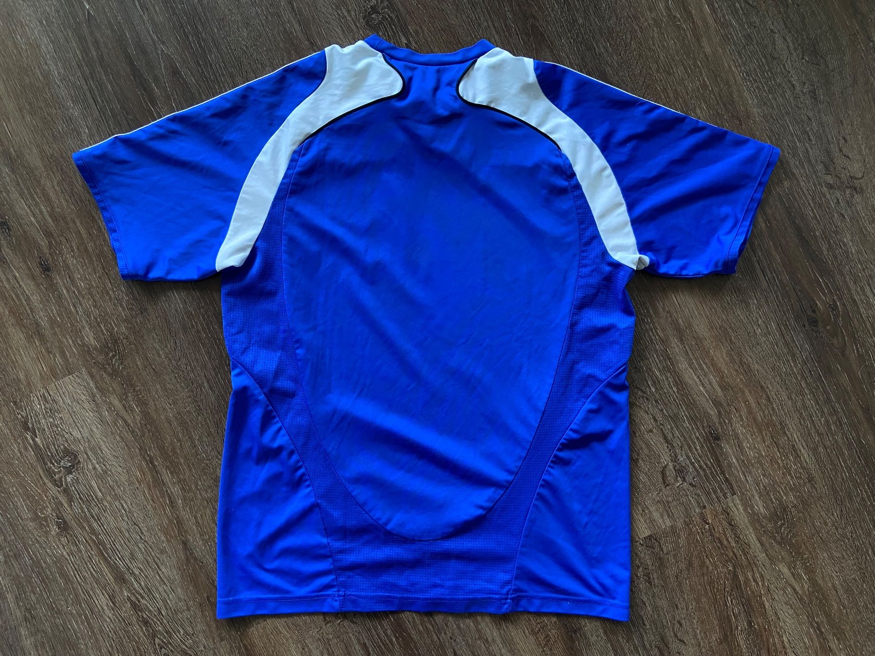 Adidas Leibchen & Hosen: Macclesfield Town Trainingtrikot Gr. L – Gebraucht aus Muttenz von bargain_hunter 3