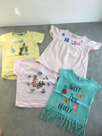 Kleiderpaket 4 T-Shirts, Gr. 98-104