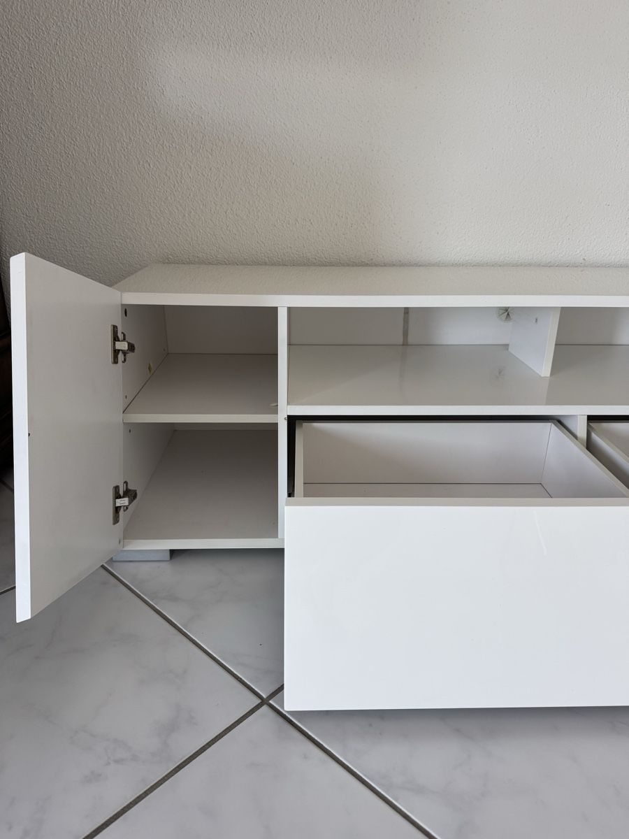 Mobili TV: TV-Möbel/Lowboard weiss - 158 cm breit – Usato da Altendorf venduto da lad_fm5y 1