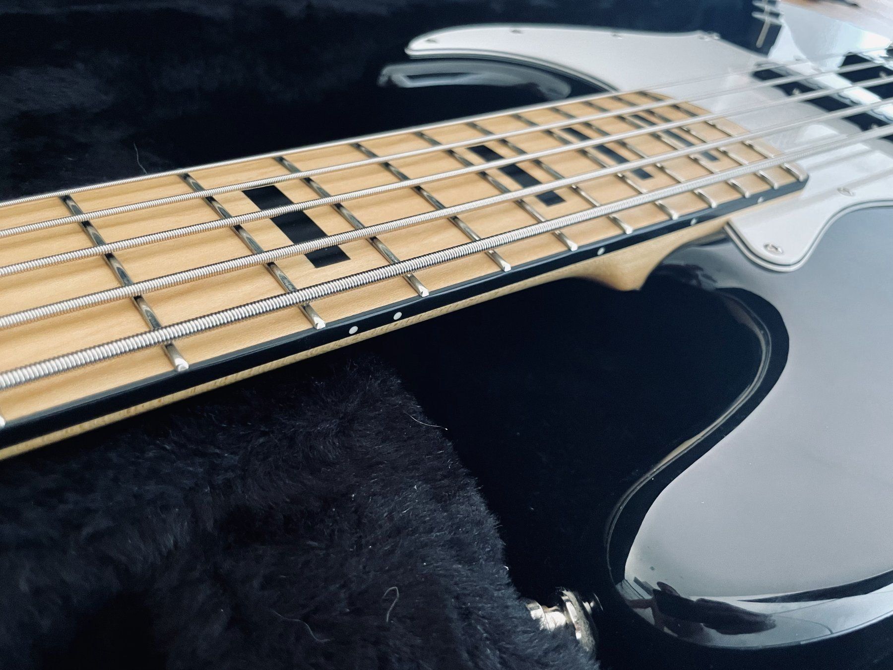 Sadowsky Musikinstrumente: Sadowsky UV70 Metro 5 String Bass – Gebraucht aus Boswil von HairyCloset 3