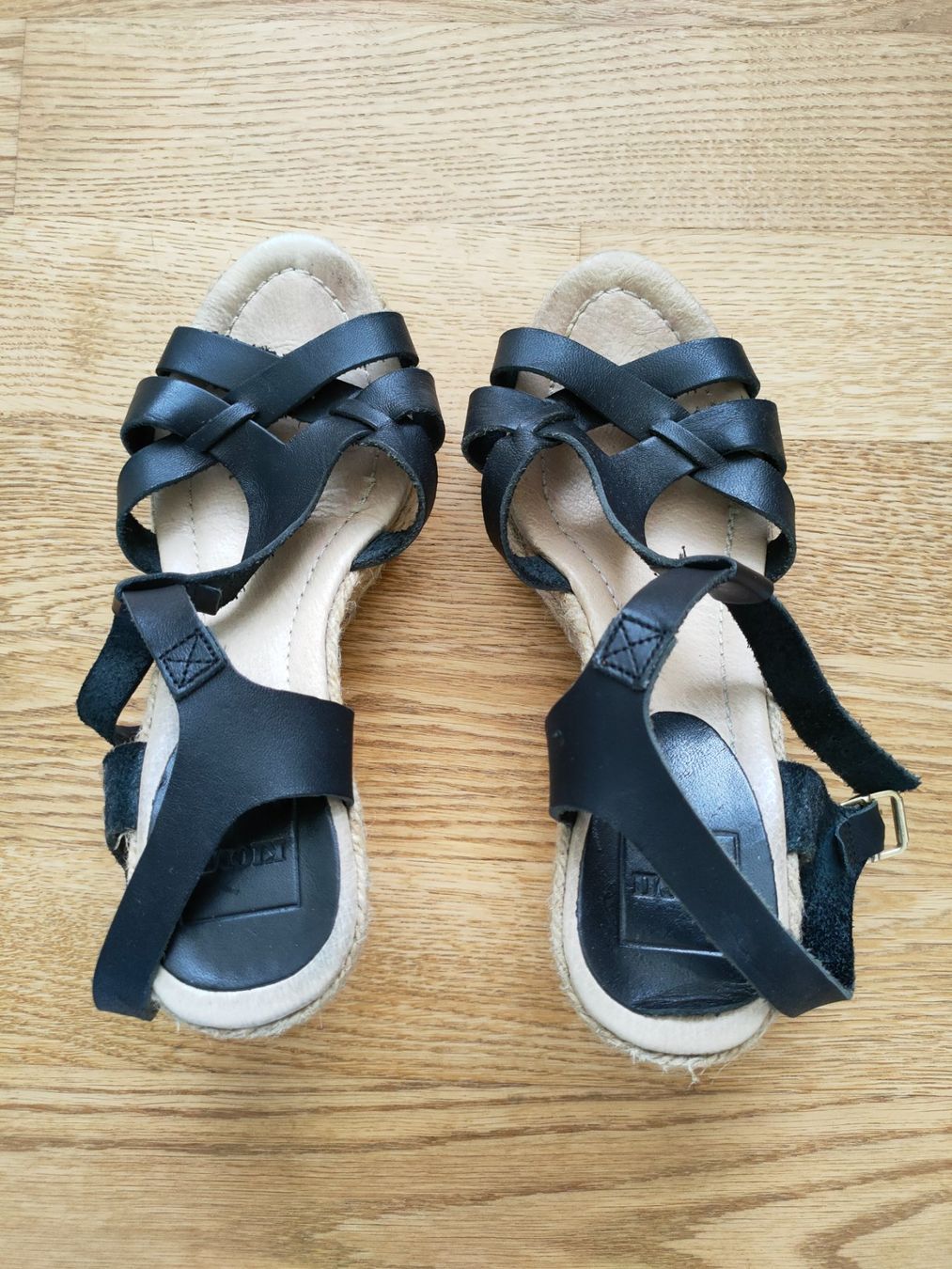 Scarpe da donna: Keilsandalette Gr.37 – Usato da Bottighofen venduto da Cotolejo