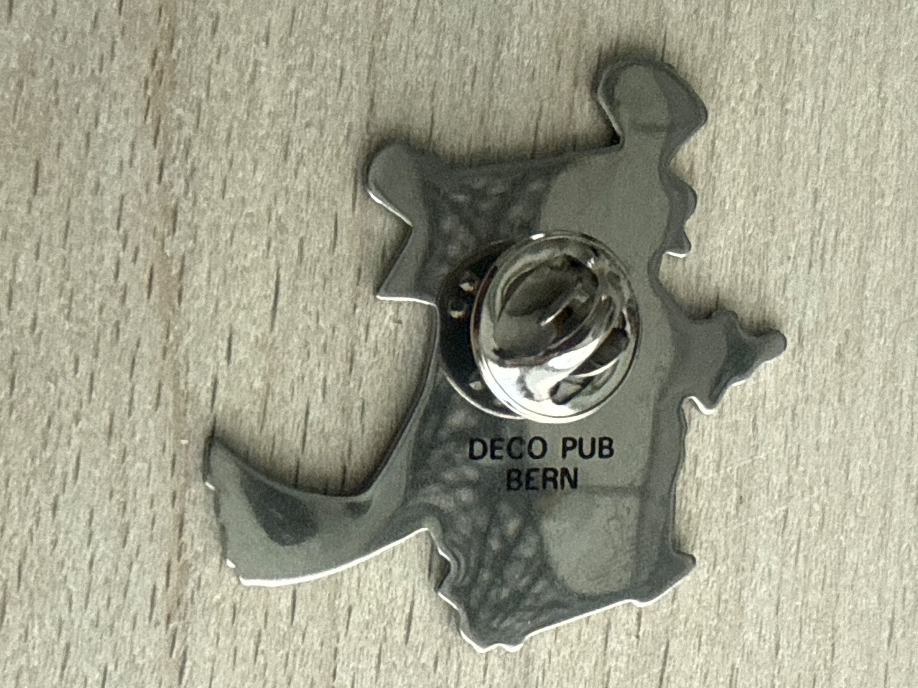 Placchette & Badge: Pin Vogelscheuchen – Usato da Glattbrugg venduto da Schweigmatt 1