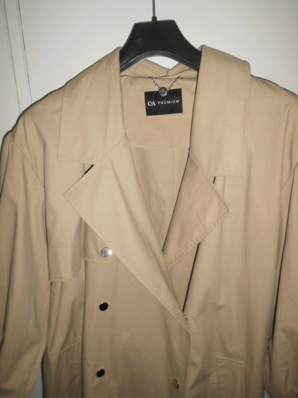 C&A Manteaux: Trench beige T. 46 – D'occasion à Marin-Epagnier par Madja 1