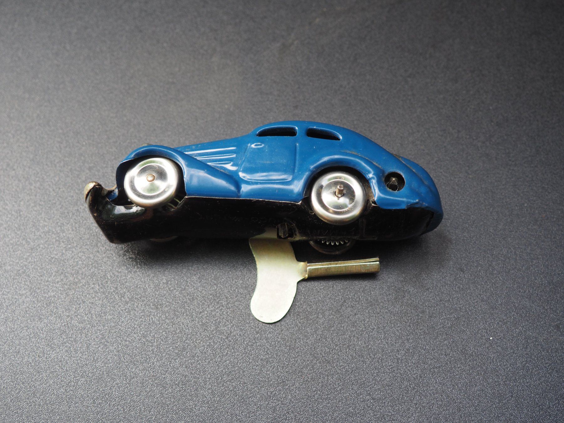 Schuco Modellini d'auto: Schuco Patent Stromlinien Auto – Usato da Schänis venduto da Wewu 3
