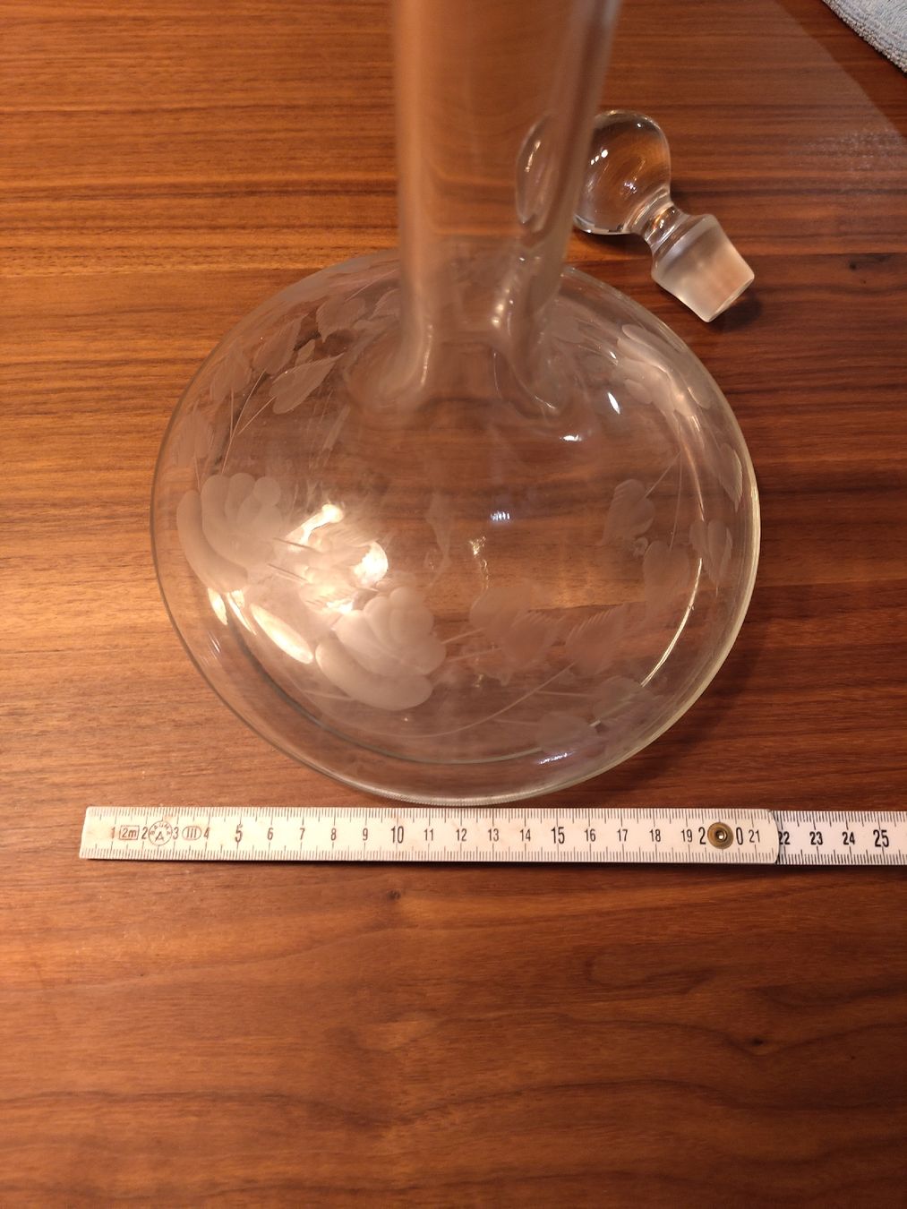 Karaffen: Dekantierer / Glaskaraffe mit Blumenmotiv – Gebraucht aus Wiesendangen von sil_j598 2