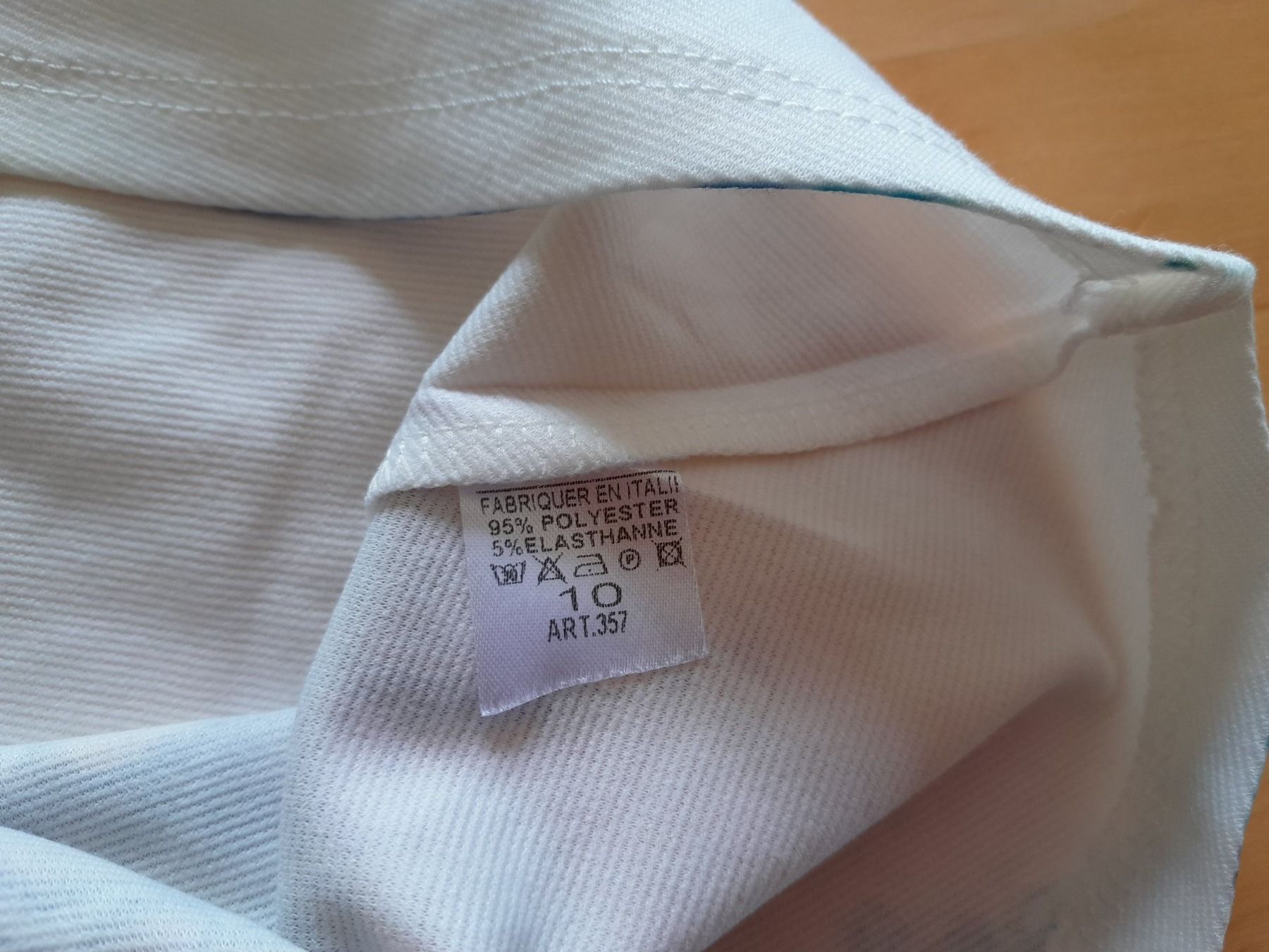 Vestiti & Gonne: Robe fille 10 ans neuve – Nuovo (secondo la descrizione) da Charmey (Gruyère) venduto da Laulau.sansan 3