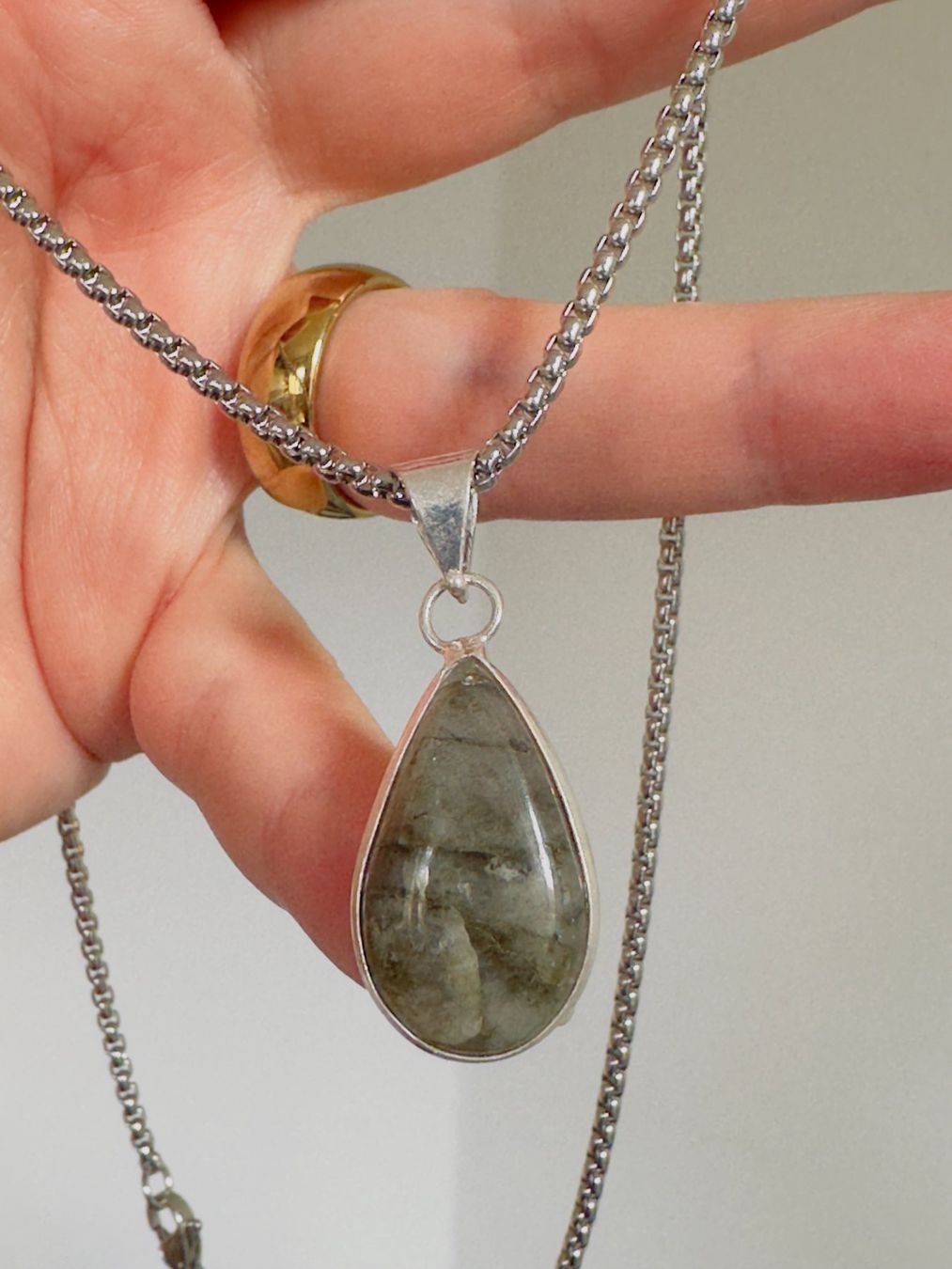 Catenine: Fashionable labradorite necklace – Nuovo e nell'imballaggio originale da Genève venduto da AGBERG 8