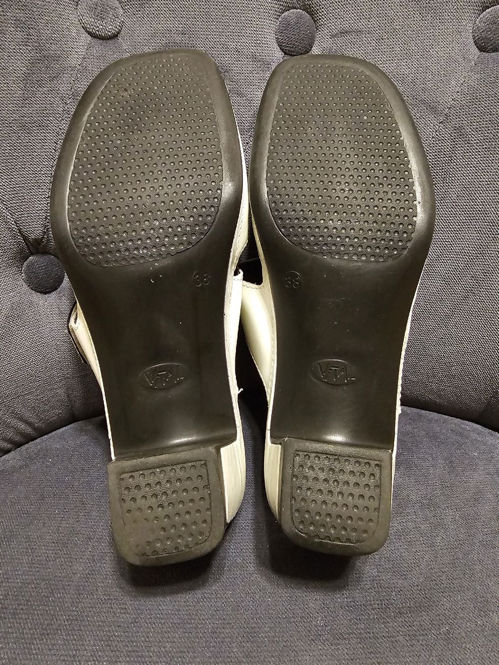 Damenschuhe: mules VITAL T.38 blanc crème laqué – Gebraucht aus Bulle von Diamant.15 6