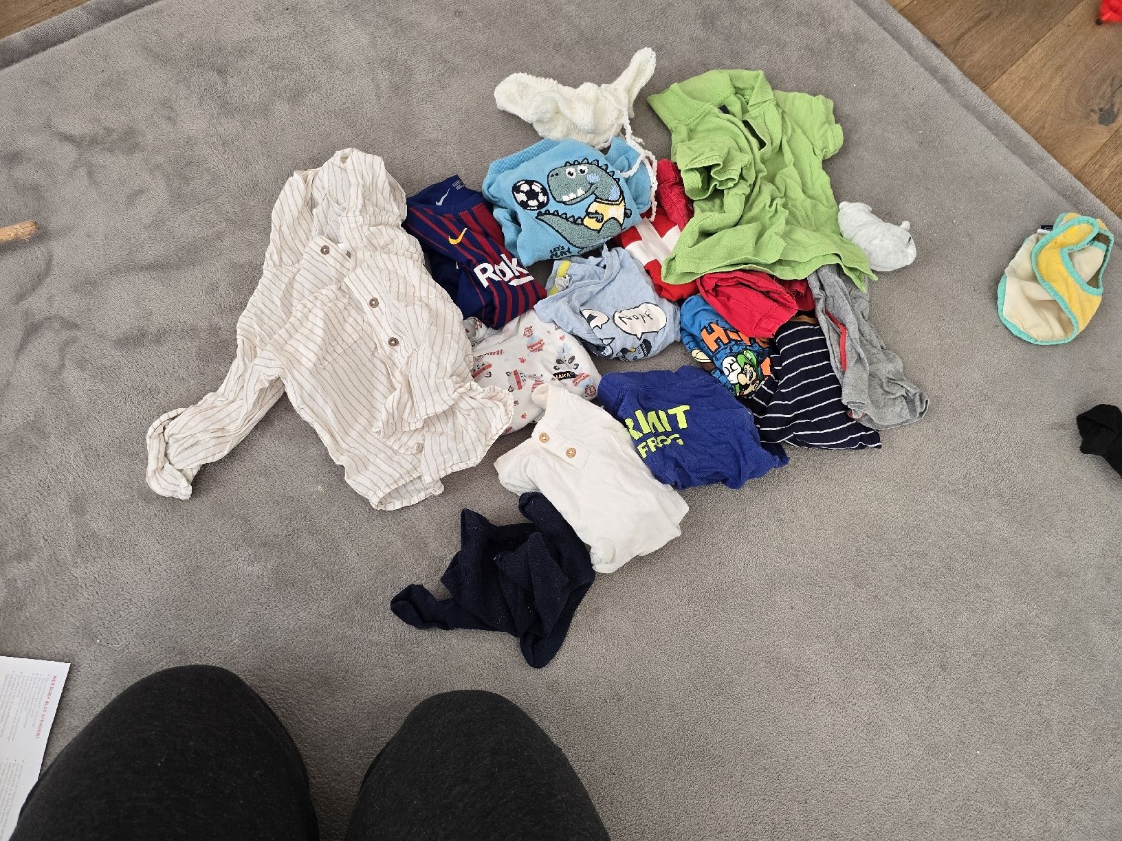 Lotti & Set di vestiti: Baby-Kleider – Usato da Knonau venduto da CorinaPhillips 1