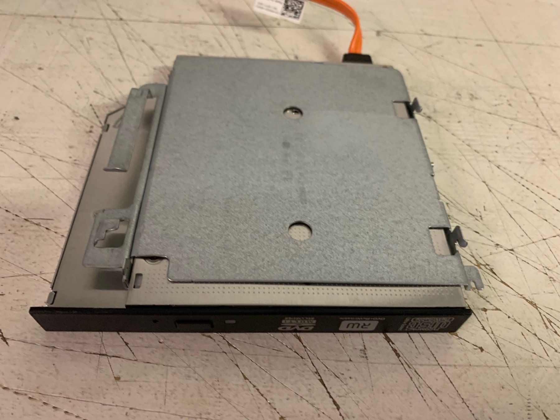PC: H-L Data Storage DVD Rewriter Model GT10N – Usato da Emmen venduto da newdeal1970 2