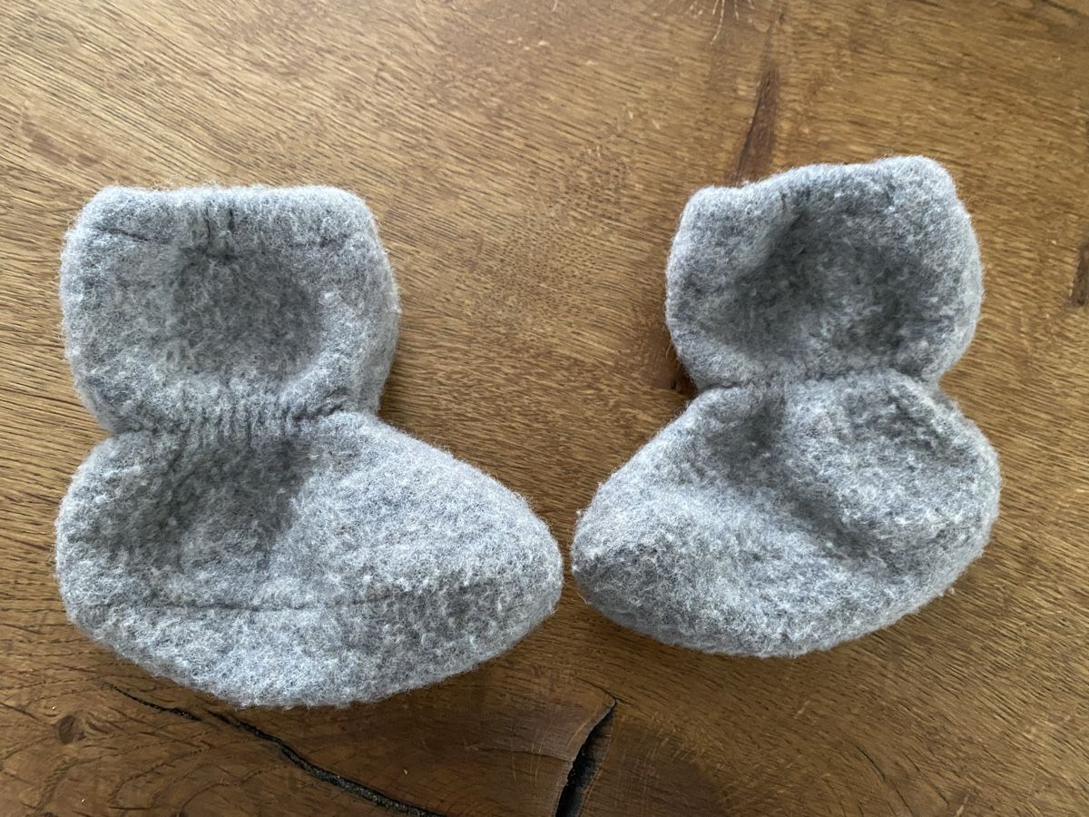 Scarpe per ragazzi: Filz Überziehschuh Baby – Usato da Urdorf venduto da Tjara65 1