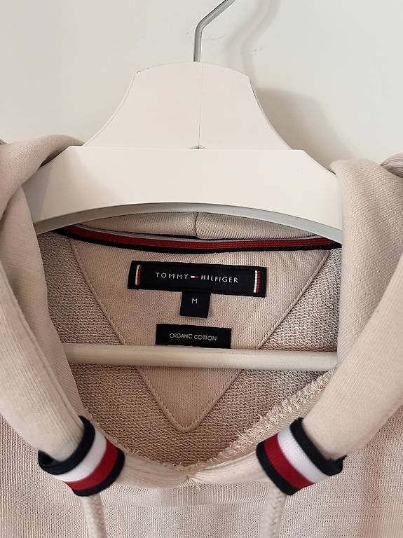 Maglioni & Felpe: Tommy Hilfiger Kapuzenpullover, Organic M Beige – Usato da Winterthur venduto da pabe91 2