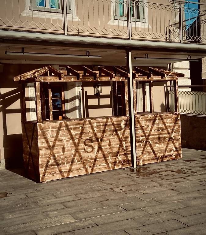 Ladenausstattungen & Messebau: Bartheke / Bar aus Holz zu verkaufen oder vermieten – Gebraucht aus Ranflüh von Gust8 4