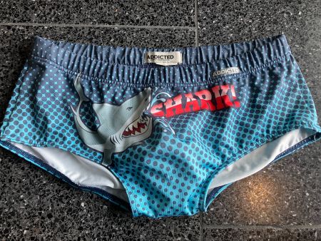 ADDICTED Badehose „SHARK!“, Comic Design, Hai, Gr. L