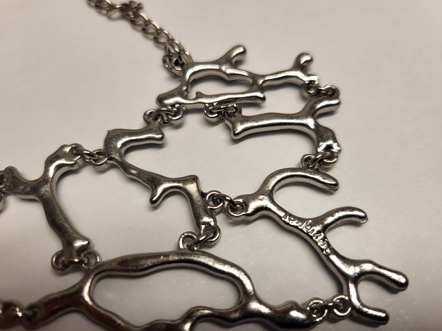 Desigual Ketten: Desigual collier – Gebraucht aus Lindau von Seepferd33 4