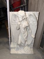 Massive Marmorskulptur aus Purem Marmor