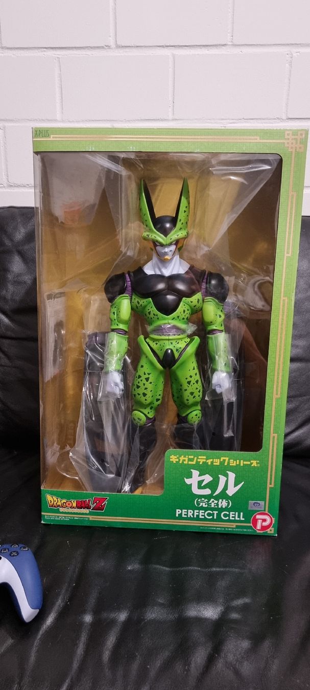 Figuren: Dragonball Z Figur Cell OVP – Neu und originalverpackt aus Aarau Rohr von Shad