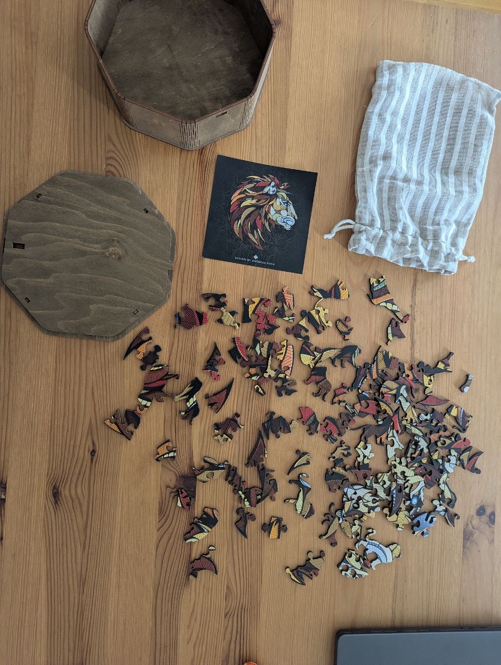 Puzzle: Holzpuzzle Löwenkopf 100 Teile bunt – Nuovo (secondo la descrizione) da Winterthur venduto da Glauriane 1