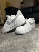 Nike Air Force 1 Sneaker weiss grau GR 45