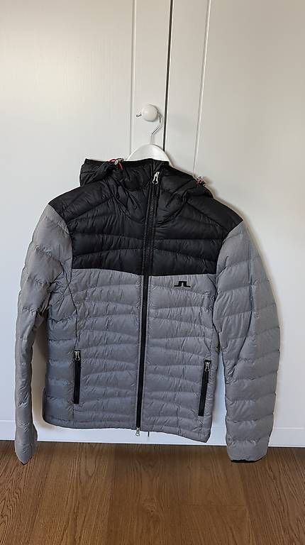 Lindeberg Giacche: J.Lindeberg light Daunenjacke – Nuovo (secondo la descrizione) da Wollerau venduto da FlavianM