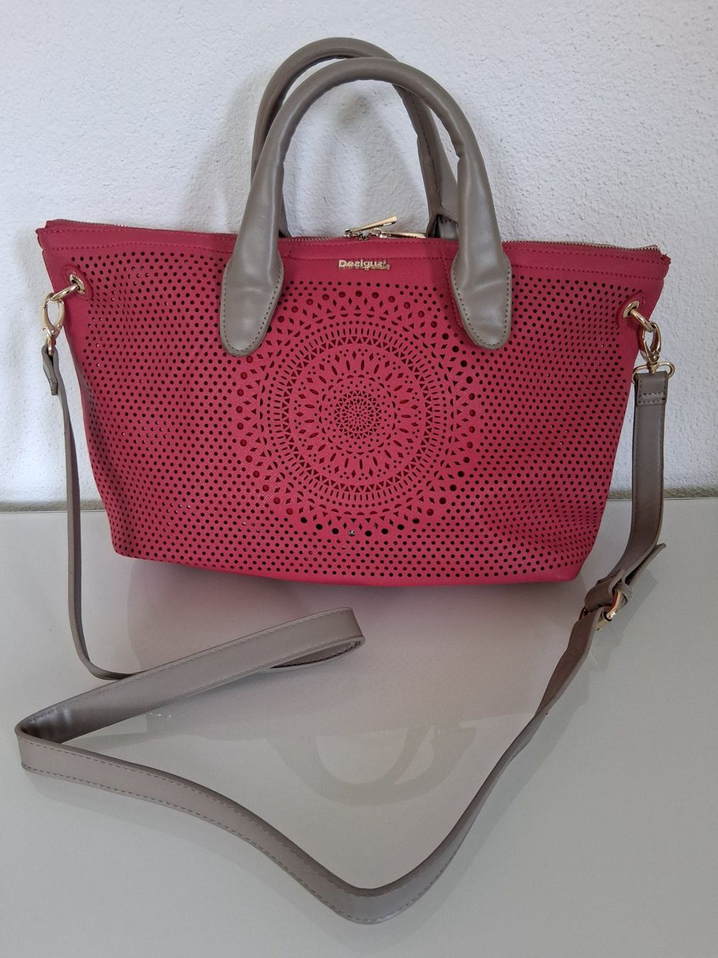Desigual Taschen für Damen: Grosse Desigual Tasche neuwertig – Gebraucht aus Lengnau AG von Nathi88
