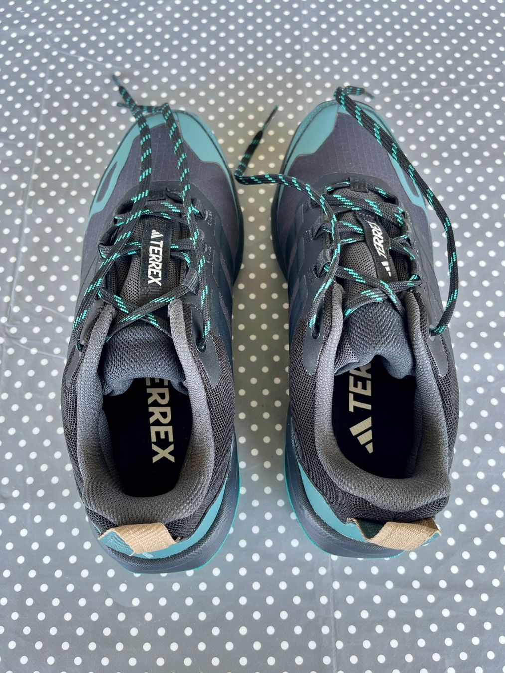 Adidas Herrenschuhe: Adidas Terrex Wanderschuhe Gore-Tex Grösse 42 neu – Neu (gemäss Beschreibung) aus Zürich von Dmbz 2