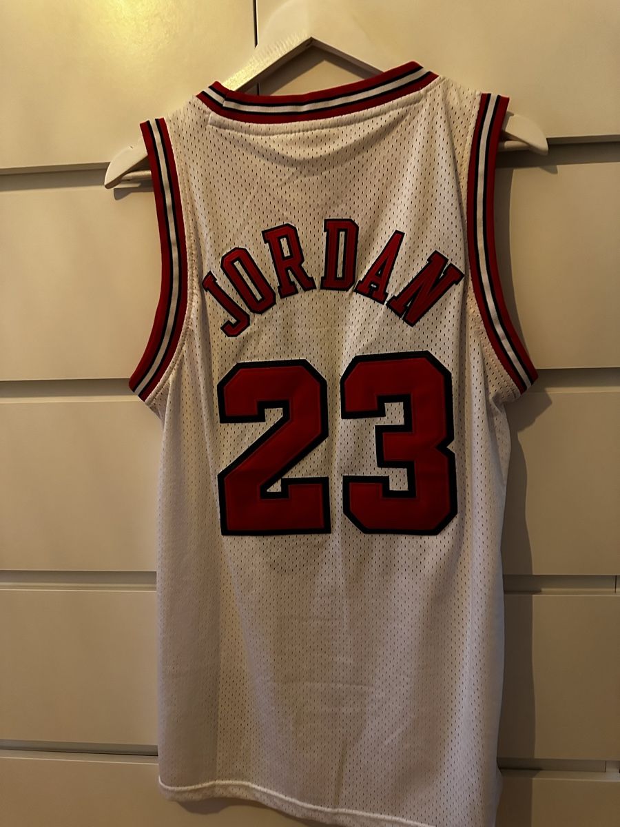 Canottiere & Pantaloni: Michael Jordan Trikot 1998 – Usato da Bern venduto da XXM38 2