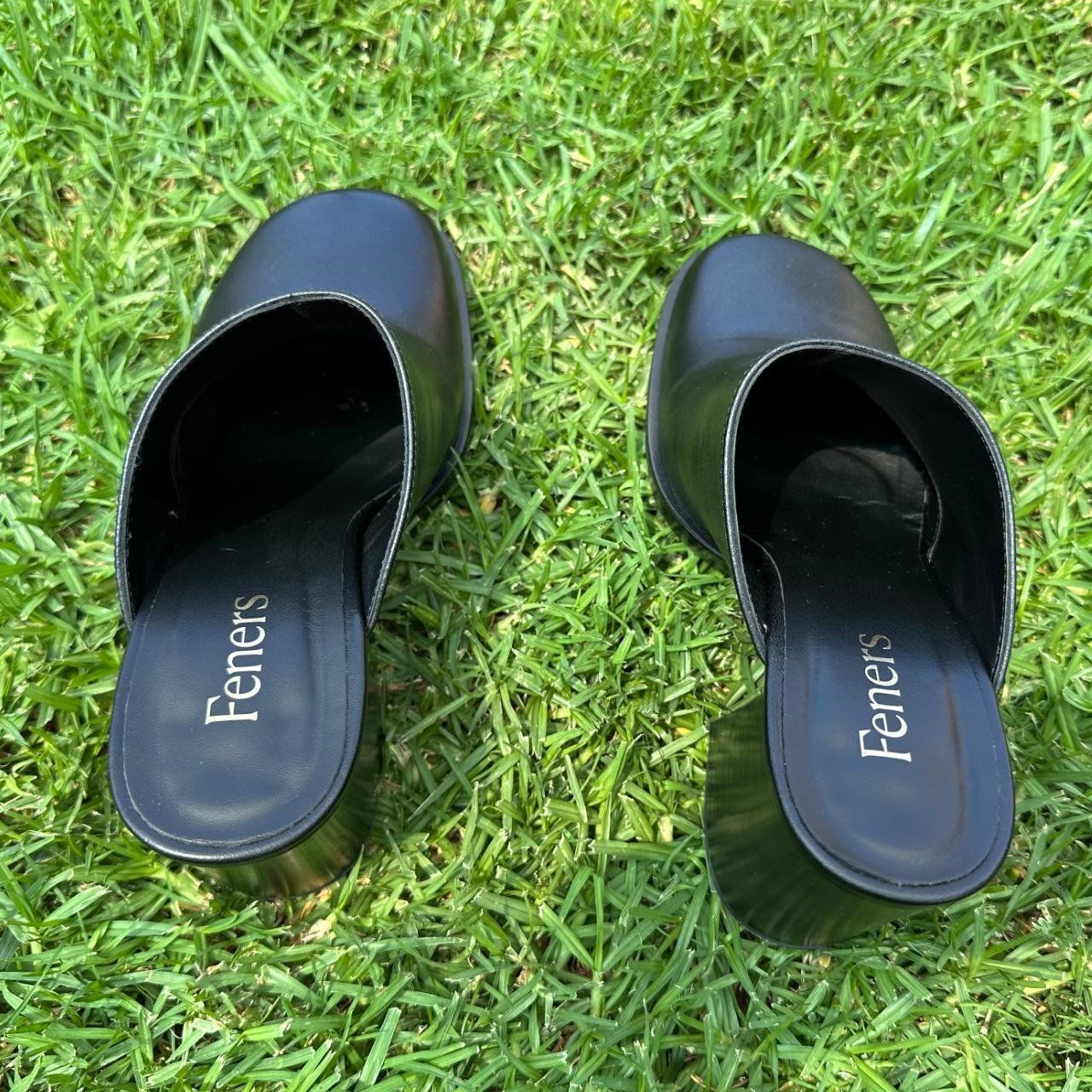 Scarpe da donna: NEU Feners Leather black mules & clogs Size 36 – Nuovo (secondo la descrizione) da Zürich venduto da VanJensen 6