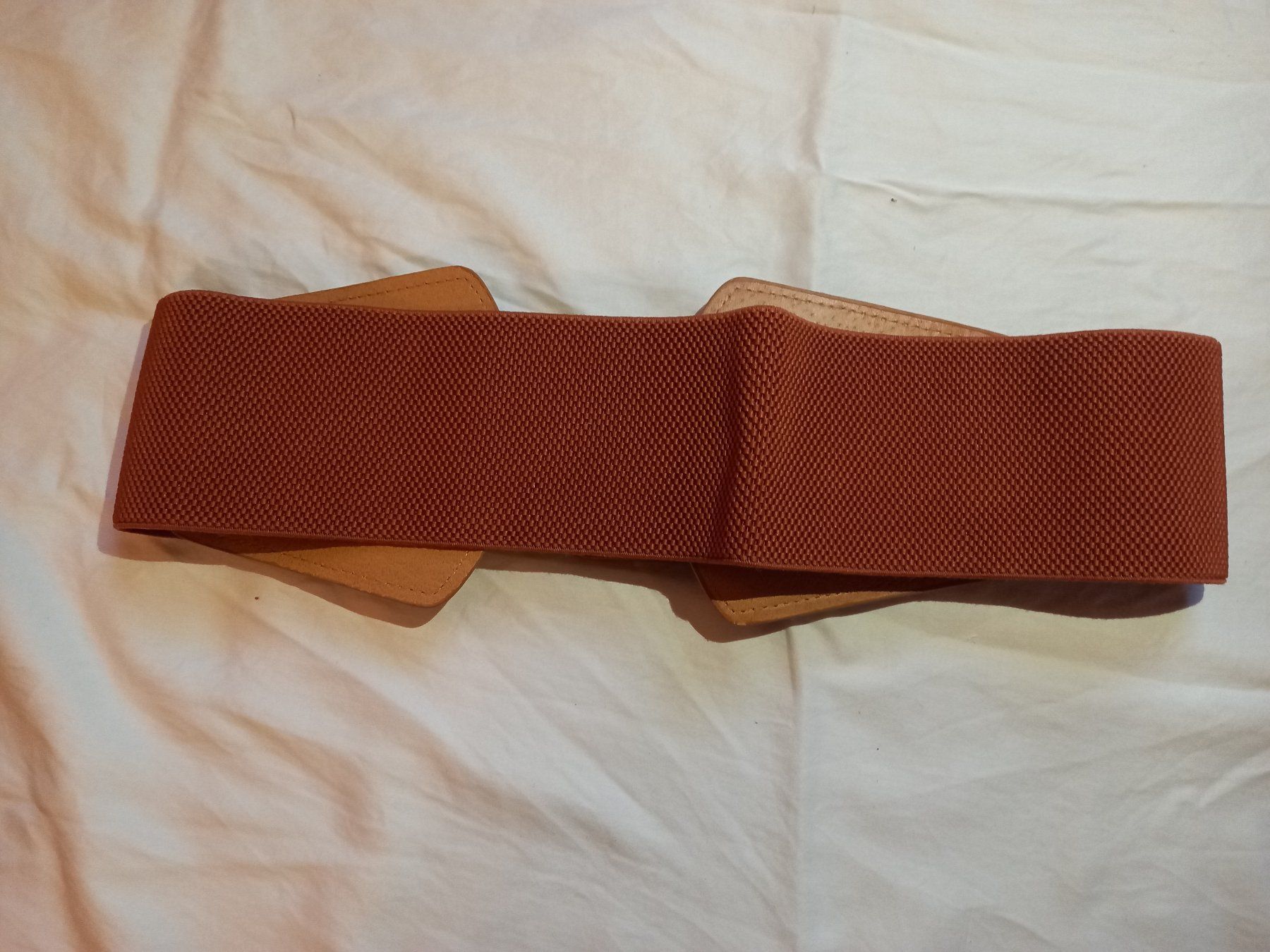 Cinture: Breiter elastischer Gürtel quadratische Schnalle – Nuovo e nell'imballaggio originale da Lausanne venduto da FASHION-WORLD-SHOP 1