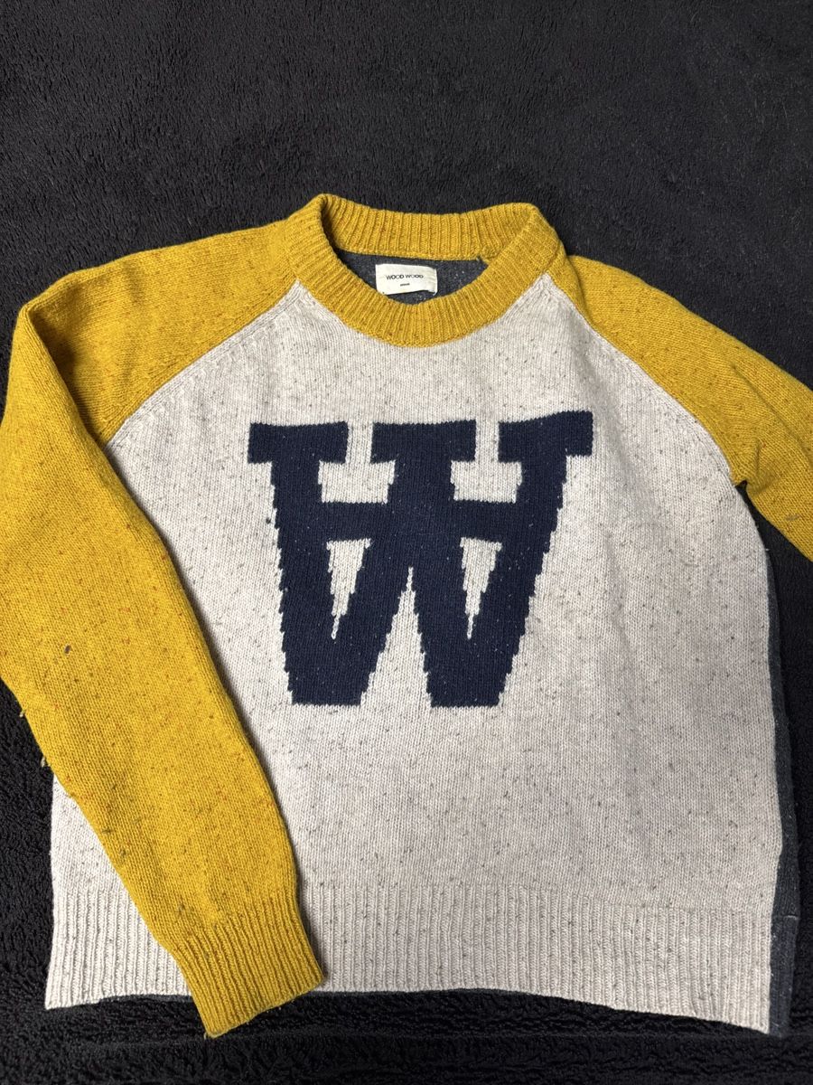 Pulls & Sweat-shirts: Wood Wood Pulli S – D'occasion à Bilten par lykuivku