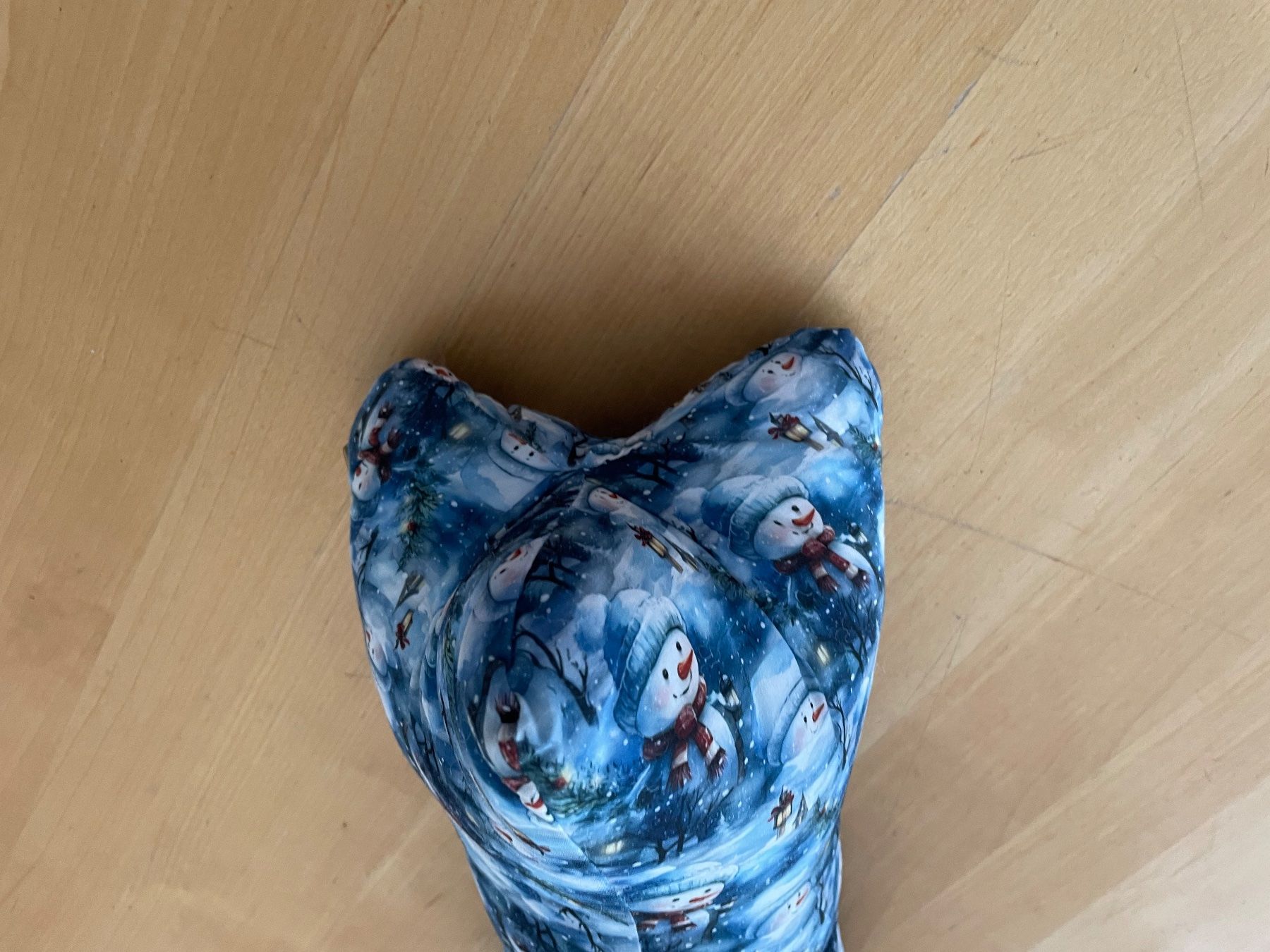 Kissen: Leseknochen Schneemann – Neu (gemäss Beschreibung) aus Zofingen von Hathoway 1