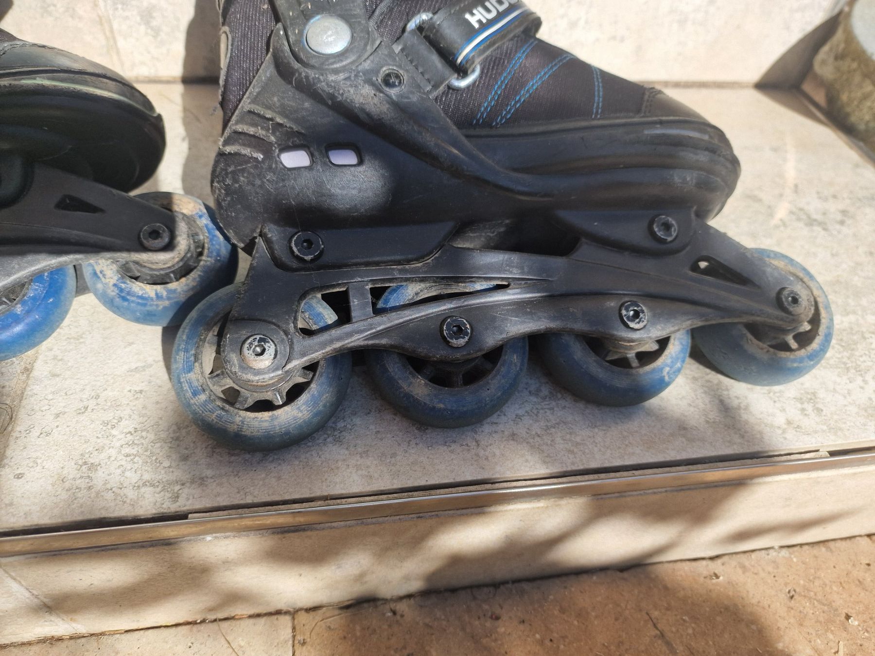Pattini in linea & Pattini a rotelle: Rollerblades Hudora Grösse 33-36 – Usato da Knonau venduto da nicdorf 2